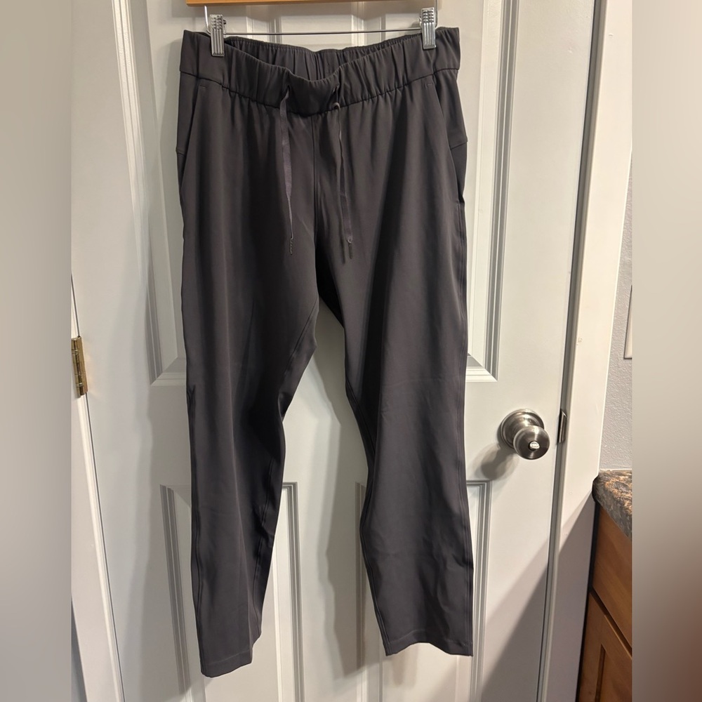 Lululemon Women’s Pant. Size 8. Gray. Good condition.